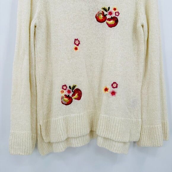 LC Lauren Conrad Size Medium Cream Disney Snow White Embroidered Sweater - Picture 4 of 8